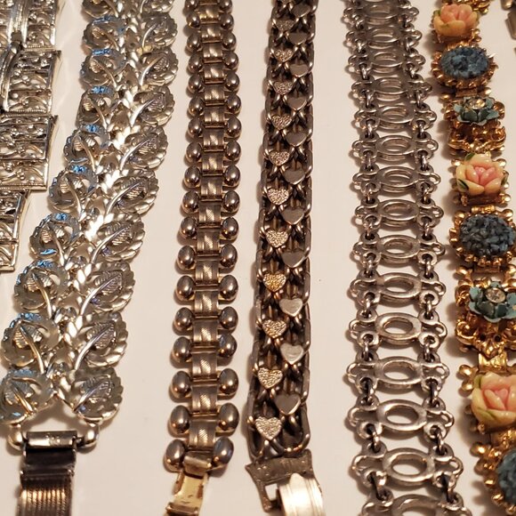 10  Bracelets, items # A-1268-1277,. wt. 256 grams. - Picture 3 of 12